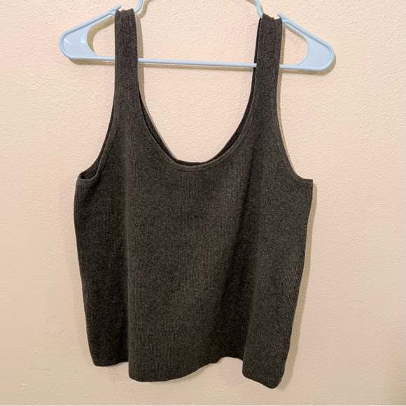 NWT Women's Scoop Neck Sweater Tank Top - A New Day Olive Green XXL - Picture 1 of 4